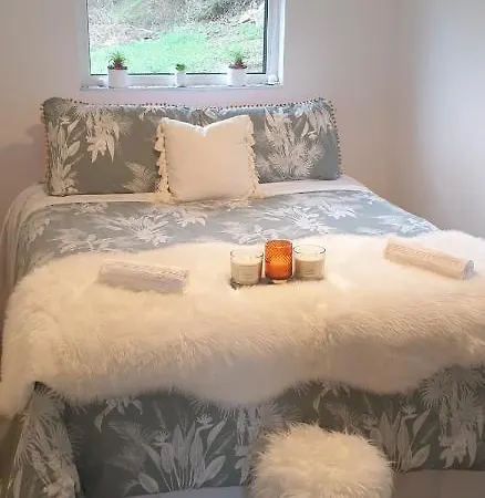 The Lookout Chalet *